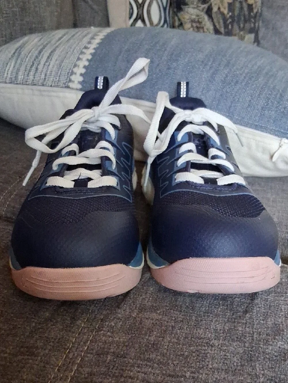 EUC Size 7M Keen Blue Utility Shoes